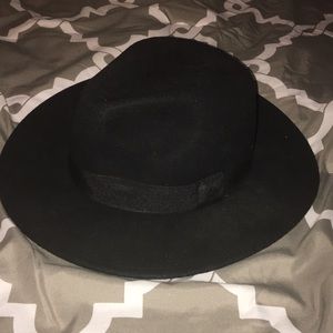 H&M Black Hat